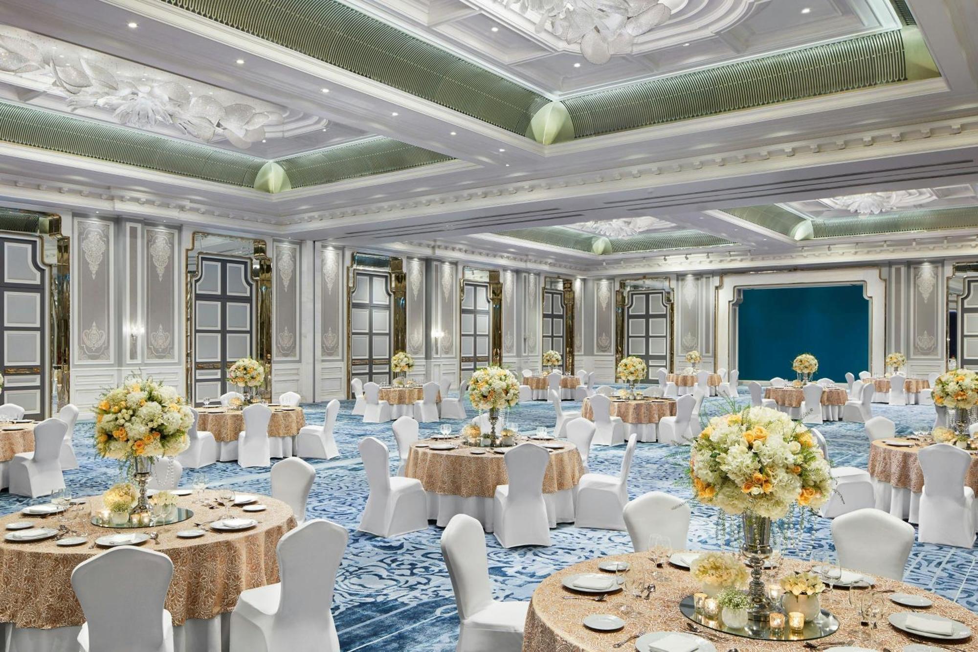 The Ritz-Carlton, Пюн Екстериор снимка